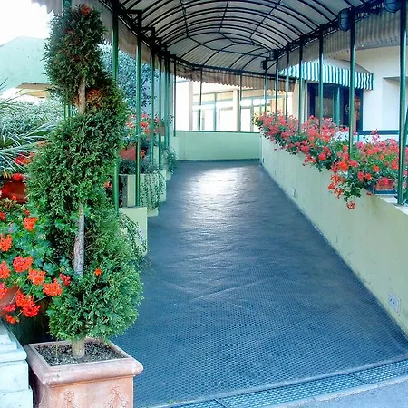 Hotel Country Club 4*