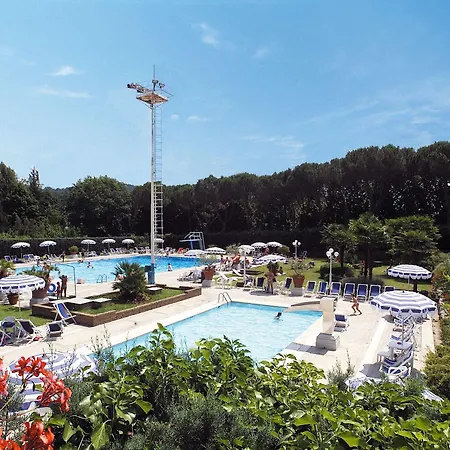 Country Club 4*