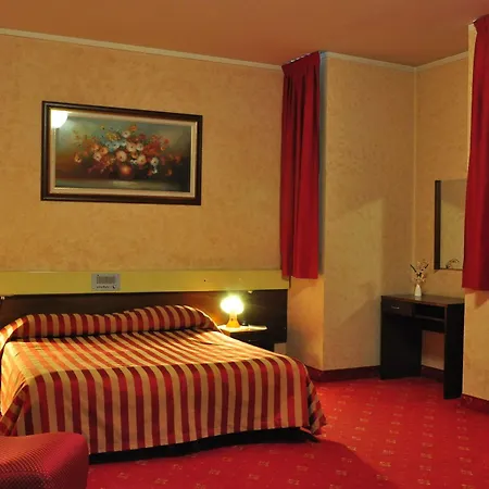 Country Club Hotel 4*